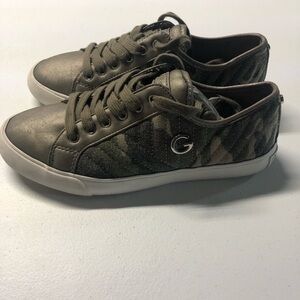 GBG Los Angeles shoes 8m